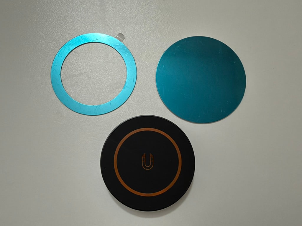 Complete three-piece set with magnetic plate, stick-on mounting ring and mounting plate