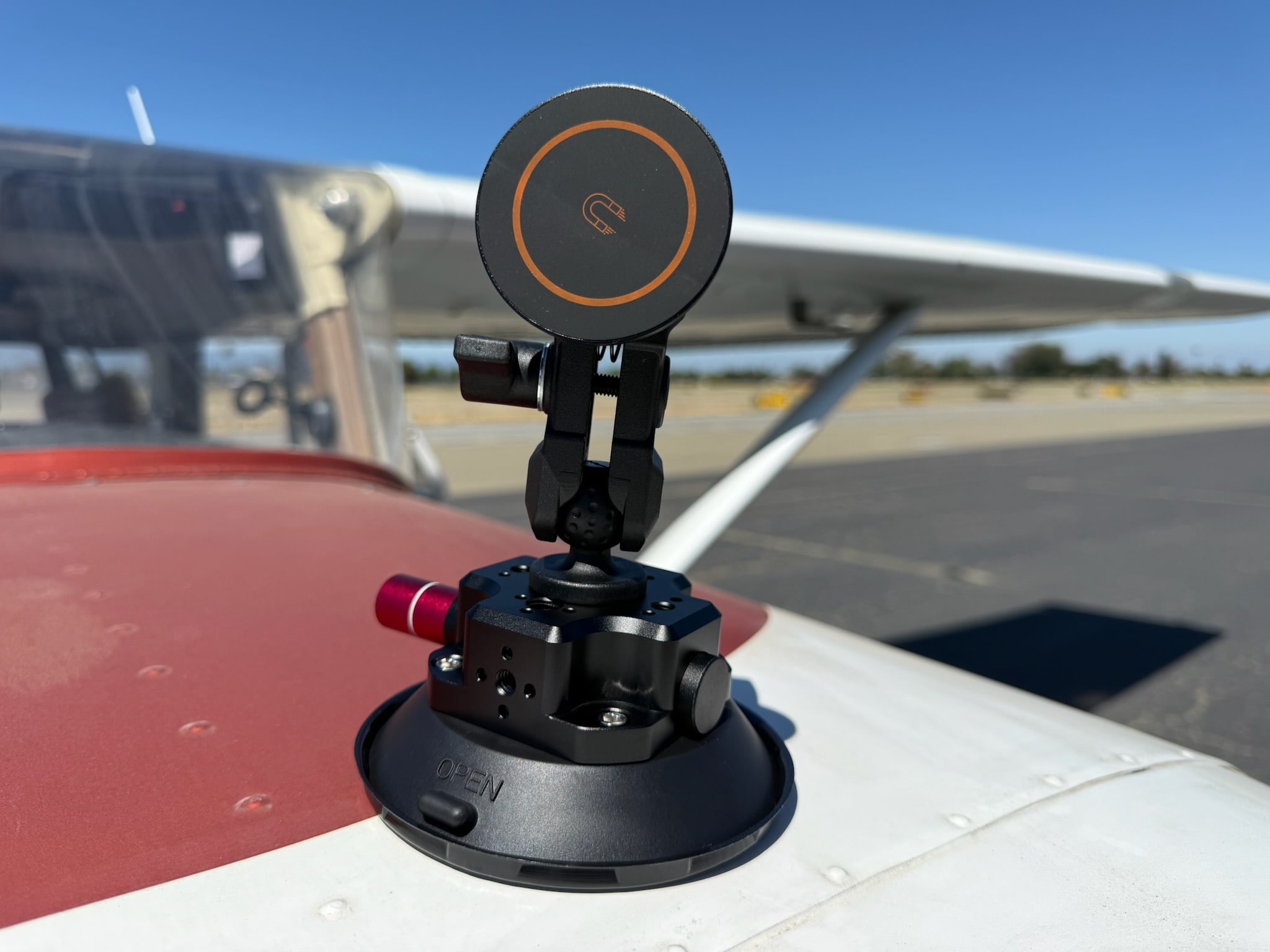 4.5-Inch Suction + Magnetic Plate, primary external view photographed outside the aircraft