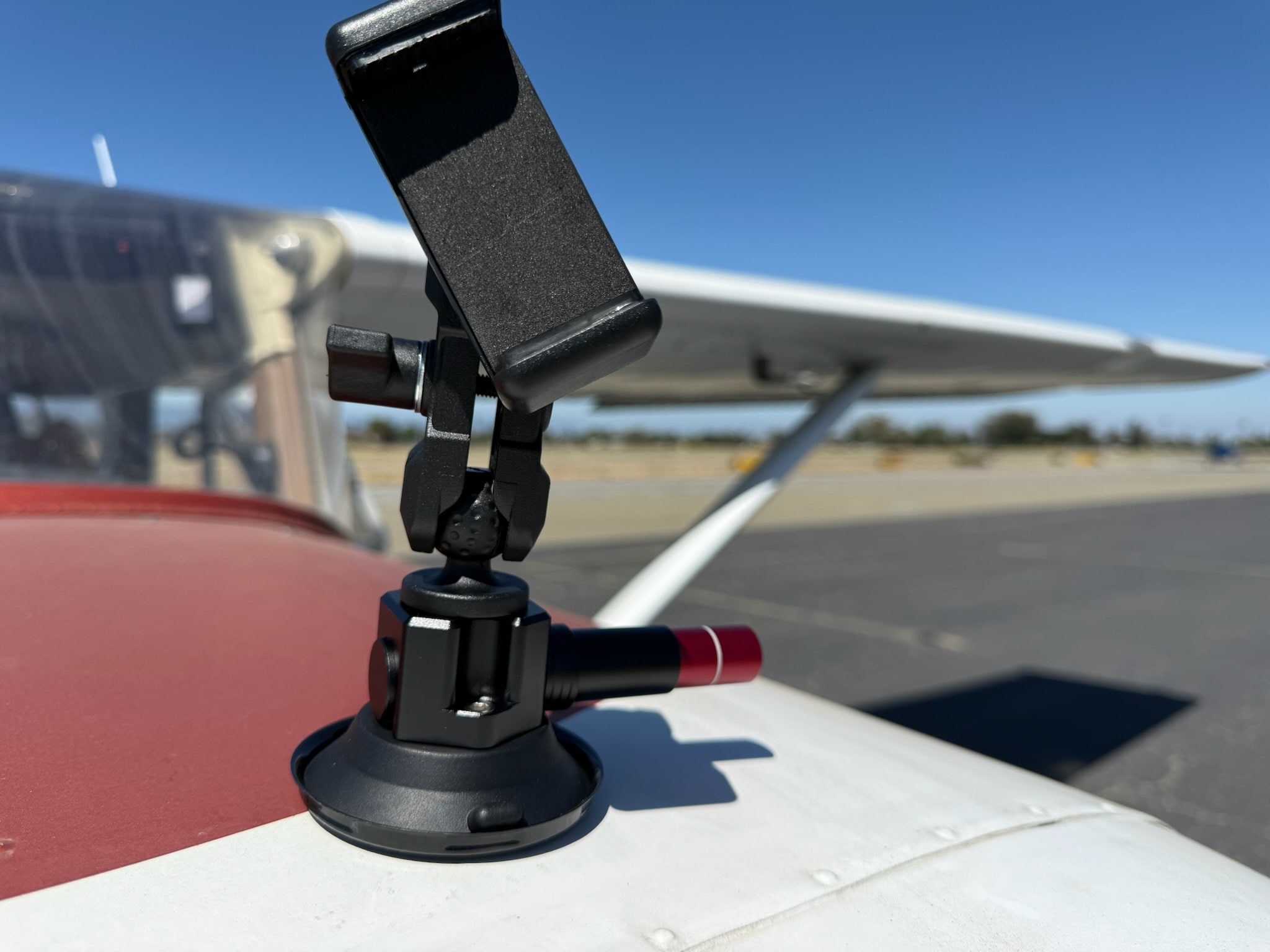 3-Inch Suction + Phone Holder, primary external view photographed outside the aircraft